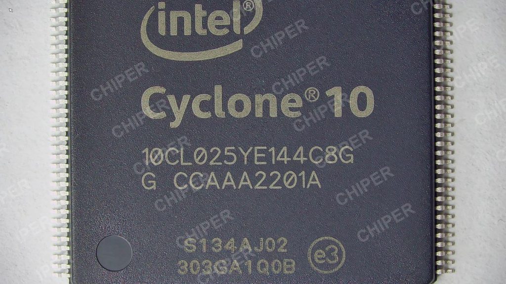 10CL025YE144C8G